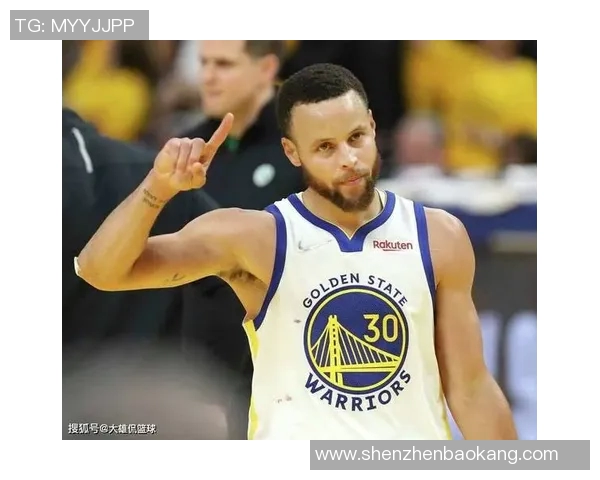 全球足球明星收入揭秘：谁是收入最高的球员与背后的财富故事